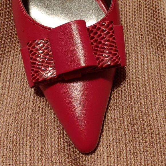 Brand new kitten heels - Picture 3 of 10